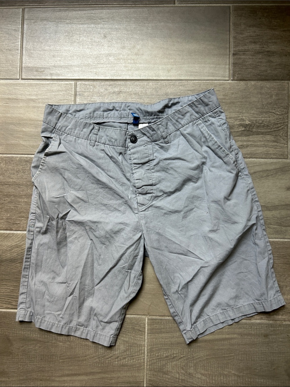 Divided Men's Light Gray Flat-Front Shorts